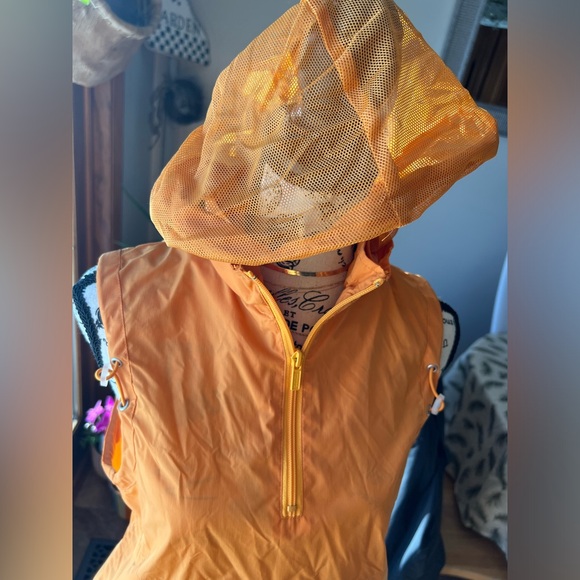 Banana Republic Waterproof Vest - Picture 7 of 12